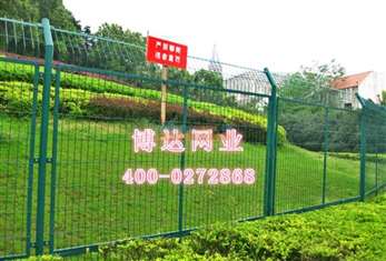 湖北種植基地框架鋼絲網護欄 黃陂邊框護欄現貨廠家 武漢博達興業金屬絲網制品